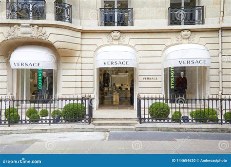 versace paris boutique|versace showroom.